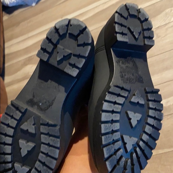 Boots - Picture 2 of 3